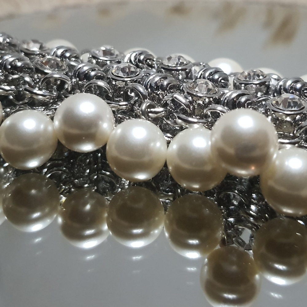 Pearl & Silver Boutique Bracelet